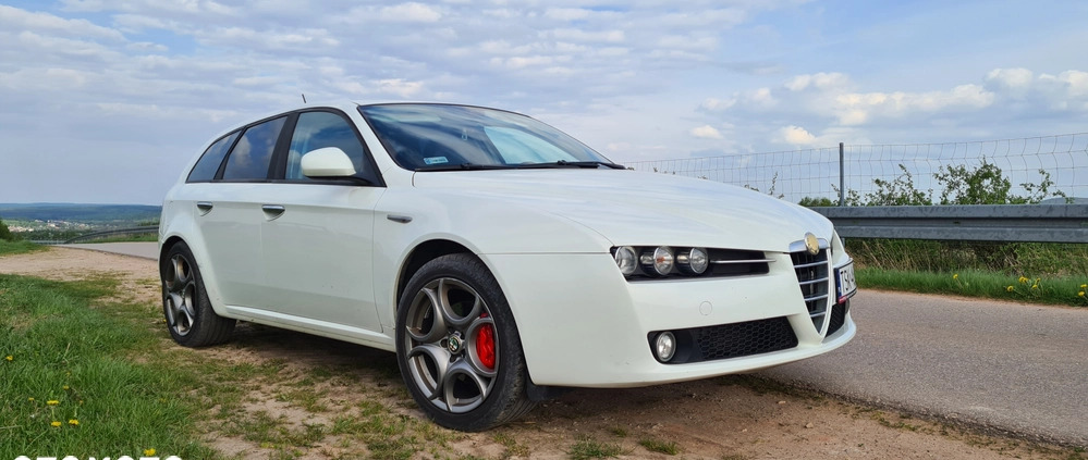 Alfa Romeo 159 cena 13000 przebieg: 227556, rok produkcji 2008 z Jedlicze małe 277